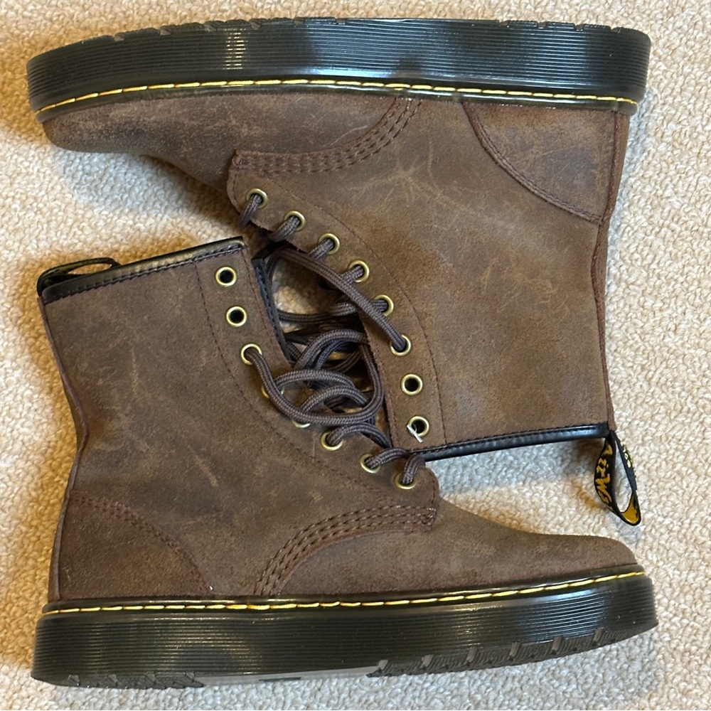 NEW Doc Martens Brown Leather Boots W6 M5 AirWair Docs Womens shoes NWT in box - Picture 6 of 16
